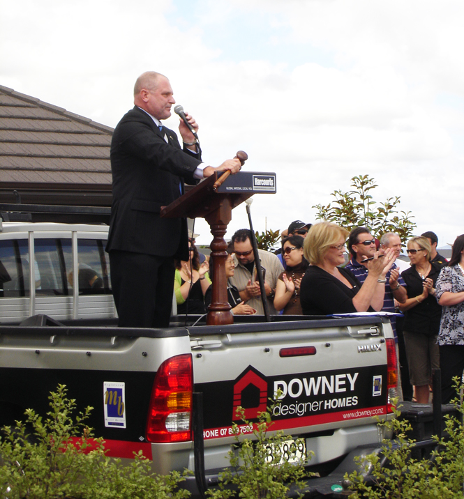 donwey-homes-community-support-tall