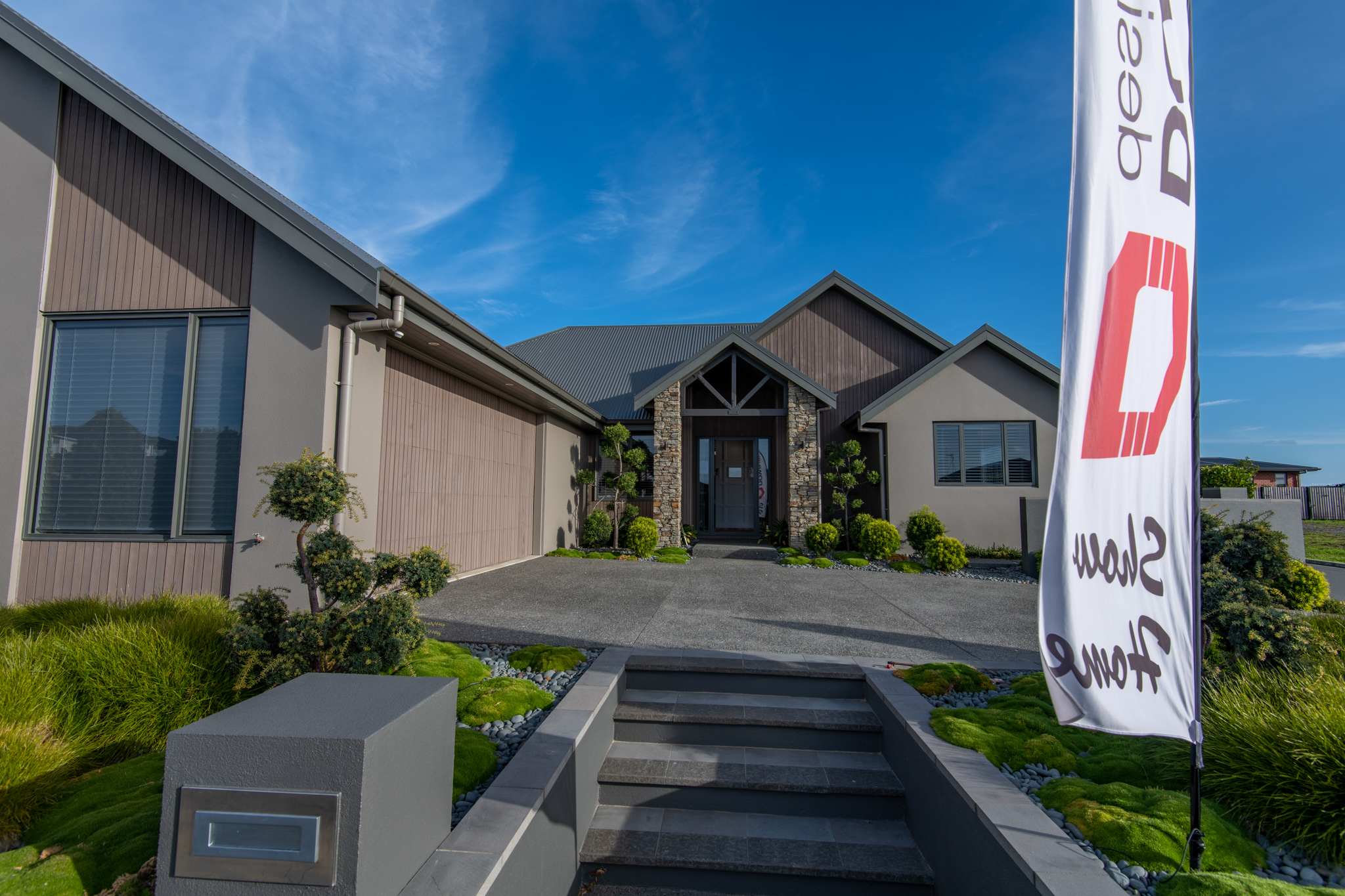 _DOW8423 Downey Designer Homes